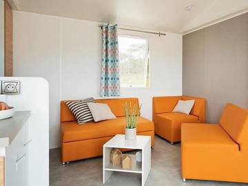 Camping pour 6 Personnes dans Sainte-Sigolène, Massif central, Photo 2