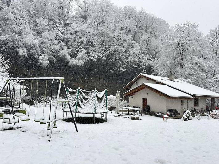 Location de vacances pour 7 personnes, avec terrasse ainsi que jardin et jacuzzi à Frangy - 4