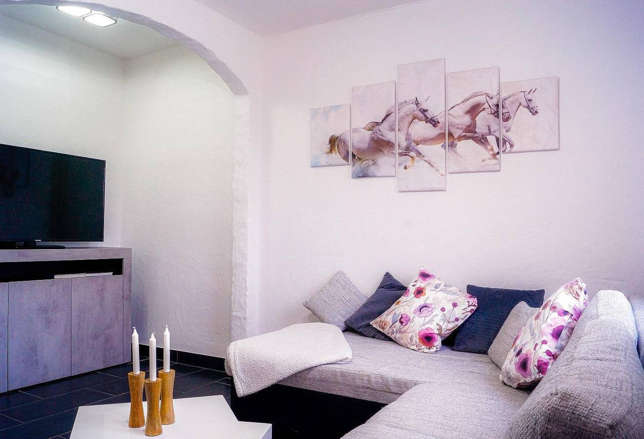 2-Bett-Appartement Black Beauty, Dusche/Wc in Burg Eltz, Münstermaifeld