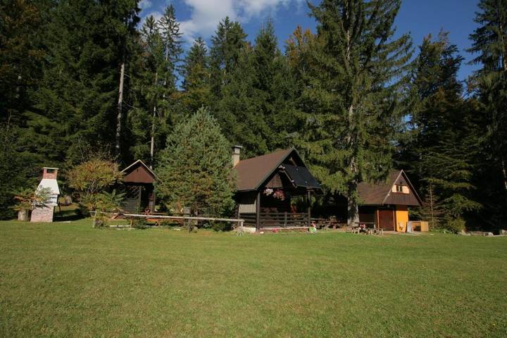 Ferienhaus für 6 Personen, mit Terrasse und Garten sowie Ausblick in Bled - 2