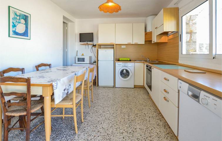 Appartamento intero, Accogliente appartamento sulla spiaggia con terrazza e parcheggio in Calvi, Calvi e dintorni