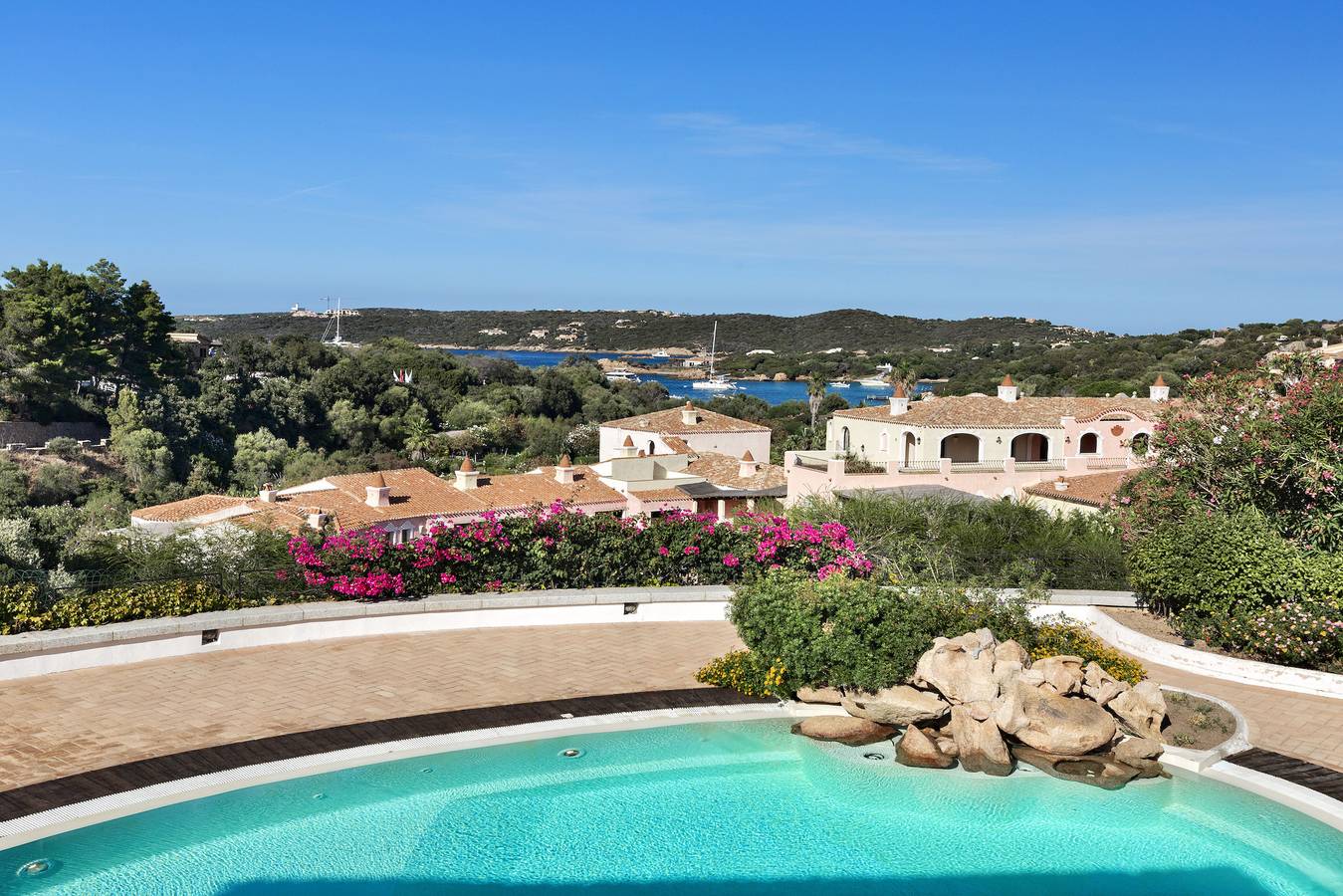 Ganze Wohnung, Wunderschönes Il Giardino degli Oleandri mit einem Schlafzimmer für zwei Personen, Nummer 0842 in Liscia di Vacca, Arzachena