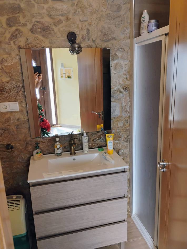 Ferienhaus 'Beiramar' mit privater Terrasse und Wlan in Praia da Ribeira Grande (Boiro), Boiro