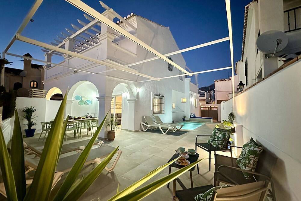 Casa vacanza a Nerja a partire da 266€ a notte