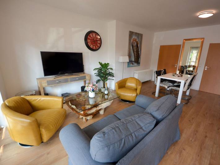 Ferienwohnung für 4 Personen, mit Terrasse und Garten