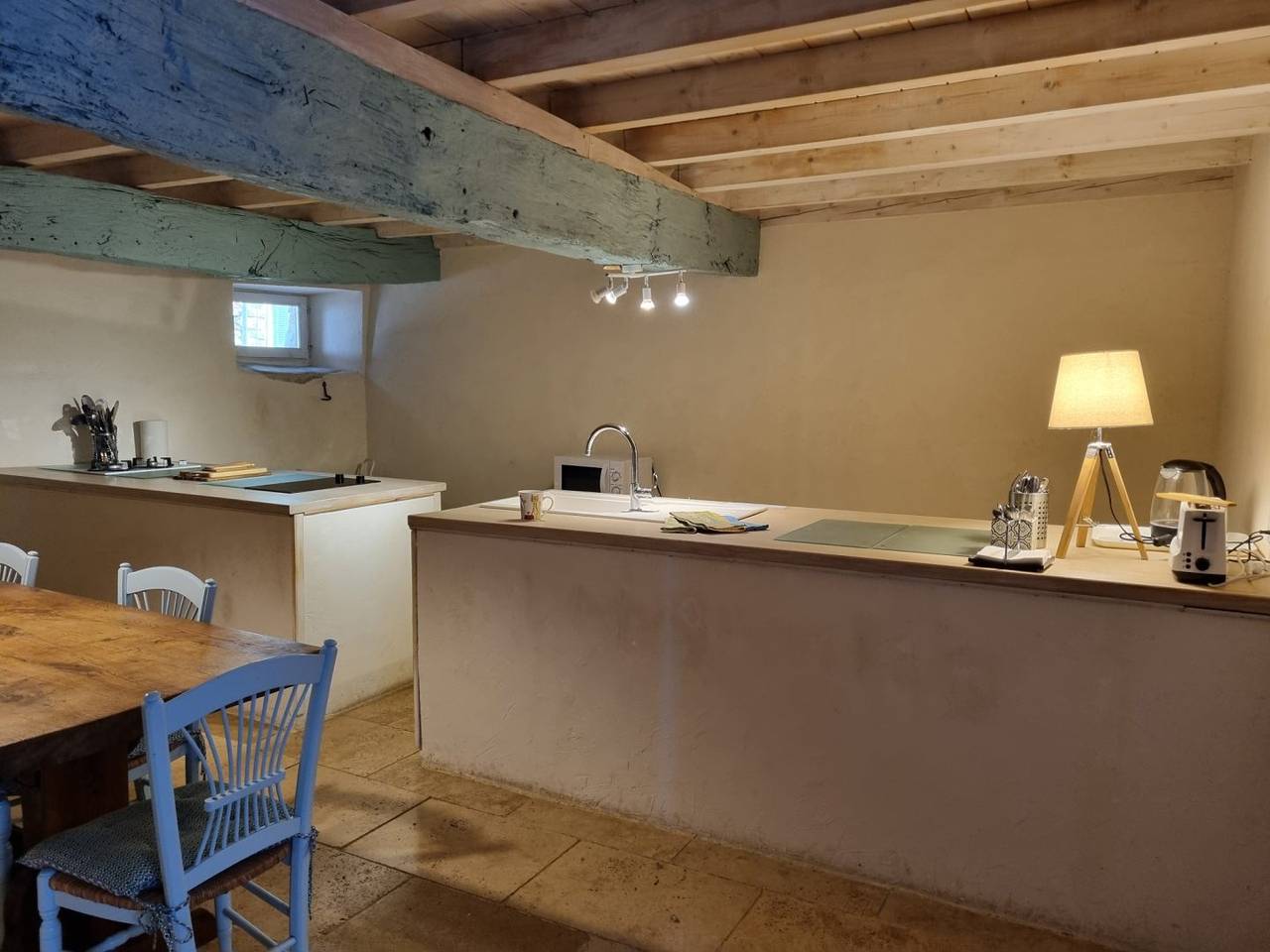 Gîte au sein d'une ferme Xiiième in Dieulefit, Région de nyons