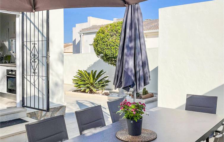 Appartement au bord de la piscine près de El Chaparral in El Chaparral, Torrevieja