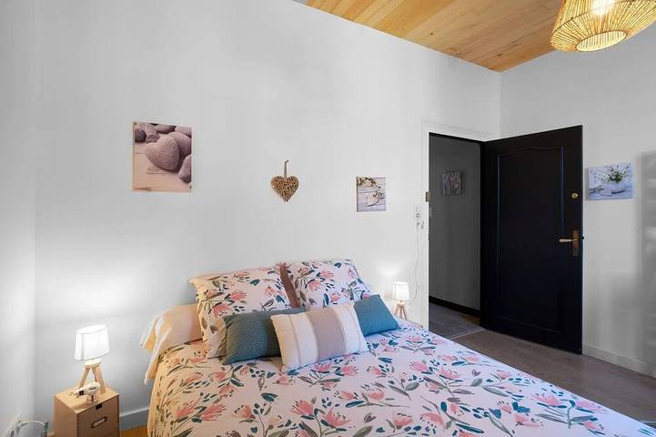 Location de vacances pour 5 personnes, avec jardin et sauna, animaux acceptés à Eyliac - 3