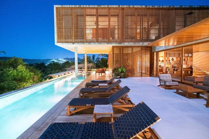 Casas e apartamentos de temporada para 8 pessoas, com piscina e vista e ainda jardim em Itacaré