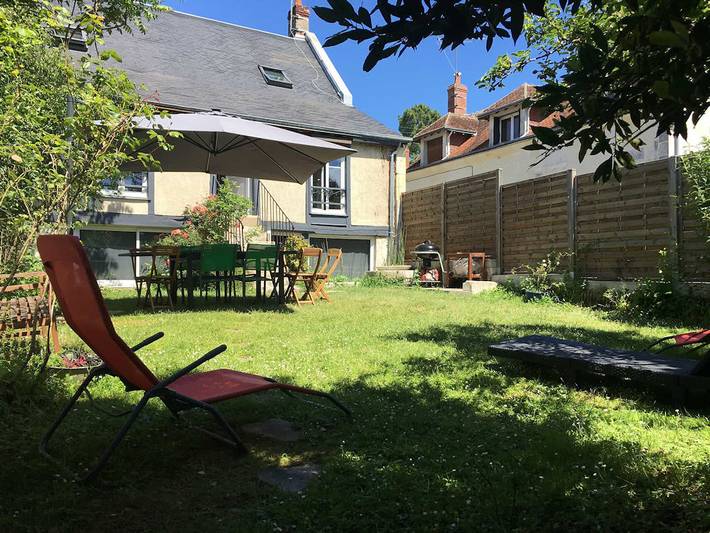 Gîte pour 9 personnes, avec jardin - 1