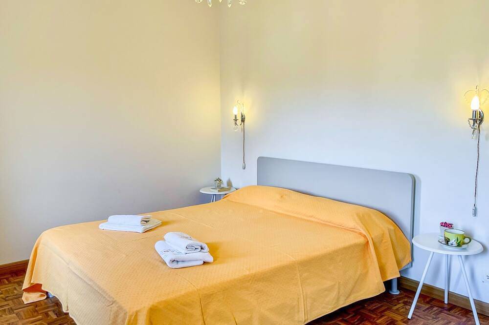 Casa del Villaggio in Baveno, Comune di Baveno