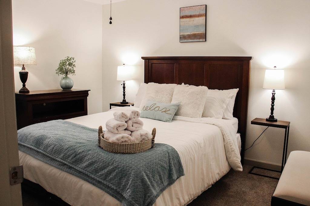 Ganze Wohnung, Cozy Apt. Downtown Floyd; Golden Maple Homestays in Blue Ridge Parkway, Floyd County