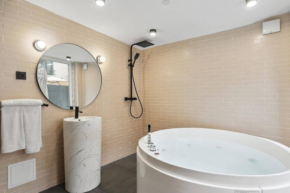 Appartement entier, One-Bedroom Apartment in Maisons-Alfort, Val-de-Marne