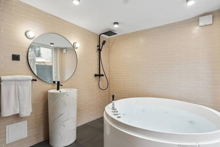 Gîte pour 2 personnes, avec jacuzzi à Maisons-Alfort - 3