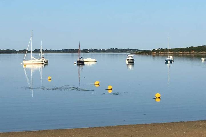 Location de vacances pour 4 personnes, avec Terrasse et Jardin dans Plage Moustérian