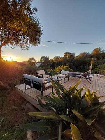 Gîte pour 6 personnes, avec vue et jardin dans Île du Levant