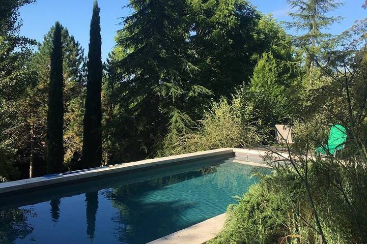 Location de vacances pour 6 personnes, avec Terrasse et Jardin à Cherveix-Cubas