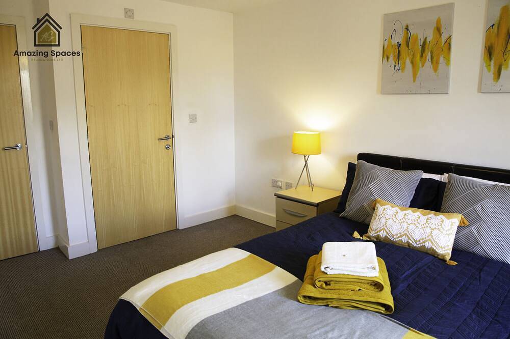 Entire apartment, Executive 2 bed apartment in Stockton Heath in Warrington, Cheshire