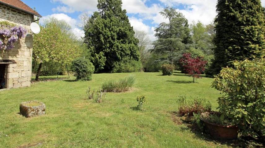 Location de vacances pour 5 personnes, avec bassin pour enfant ainsi que vue et jardin à Saint-Laurent-les-Églises - 3