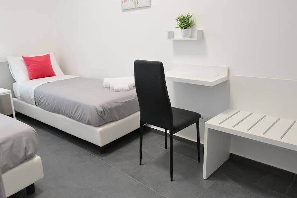 From 'nfacci quadruple room in Villagrazia di Carini, Carini