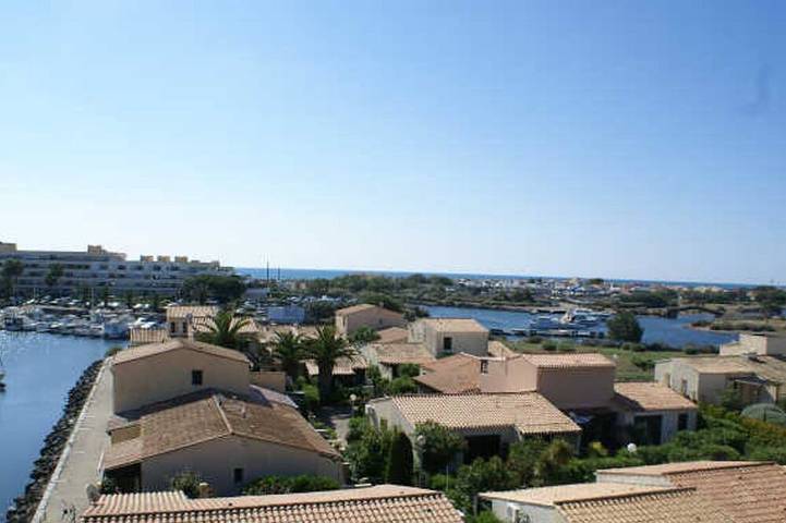 Appartement de vacances pour 2 personnes, avec piscine et terrasse