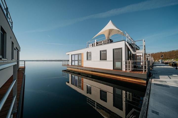 Ferienhaus für 6 Personen, mit Seeblick und Terrasse in Vetschau