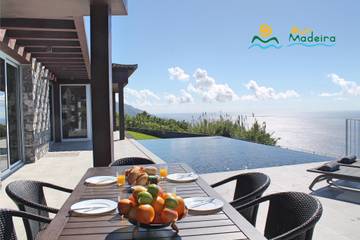 Cottage pour 6 personnes, avec jardin dans Estreito da Calheta