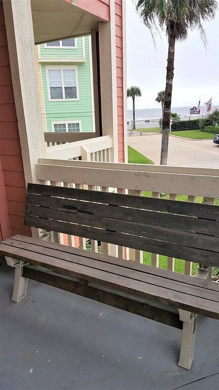 Ganze Wohnung, 1 Schlafzimmer 1 Badezimmer Condo On The Seawall. Ansichten des Strandes zwei Pools. Whirlpool in Galveston Island, Galveston