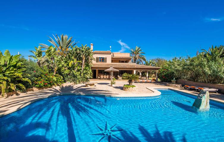 Finca für 8 Personen, mit Terrasse in Calonge (Mallorca)