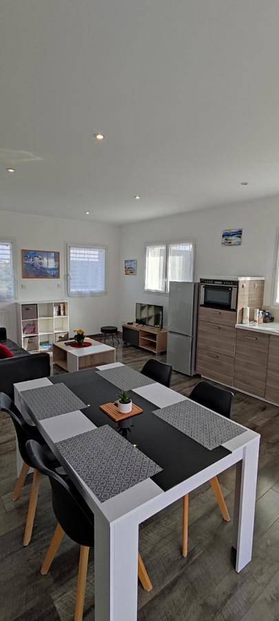 Apartamento de vacaciones para 4 personas, con jacuzzi además de jardín y piscina, Se admiten mascotas - 1