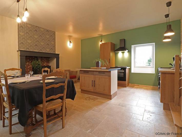 Gîte pour 6 personnes, avec Terrasse et Jardin dans Orne - 4