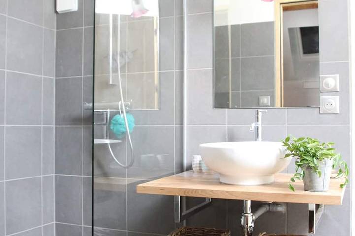 Location de vacances pour 2 personnes, avec jacuzzi et jardin à Aiguebelette-le-Lac - 3