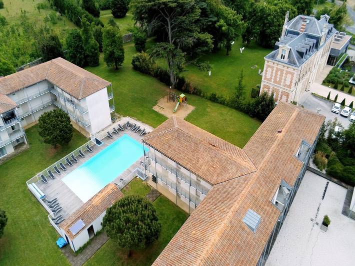 Appartement de vacances pour 6 personnes, avec sauna ainsi que balcon/terrasse et piscine, adapté aux familles