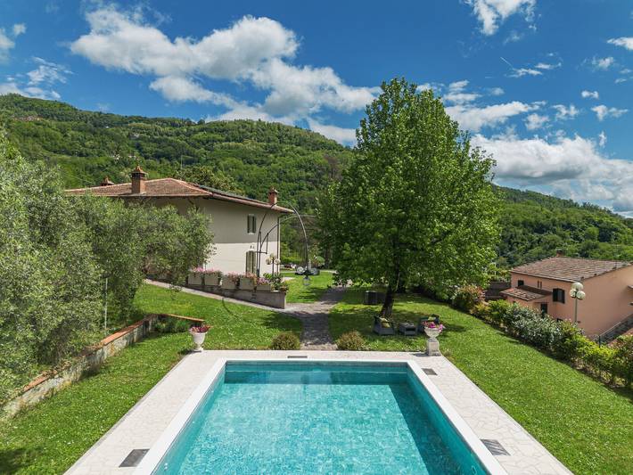 Villa pour 10 personnes, avec terrasse et jardin à Pistoia