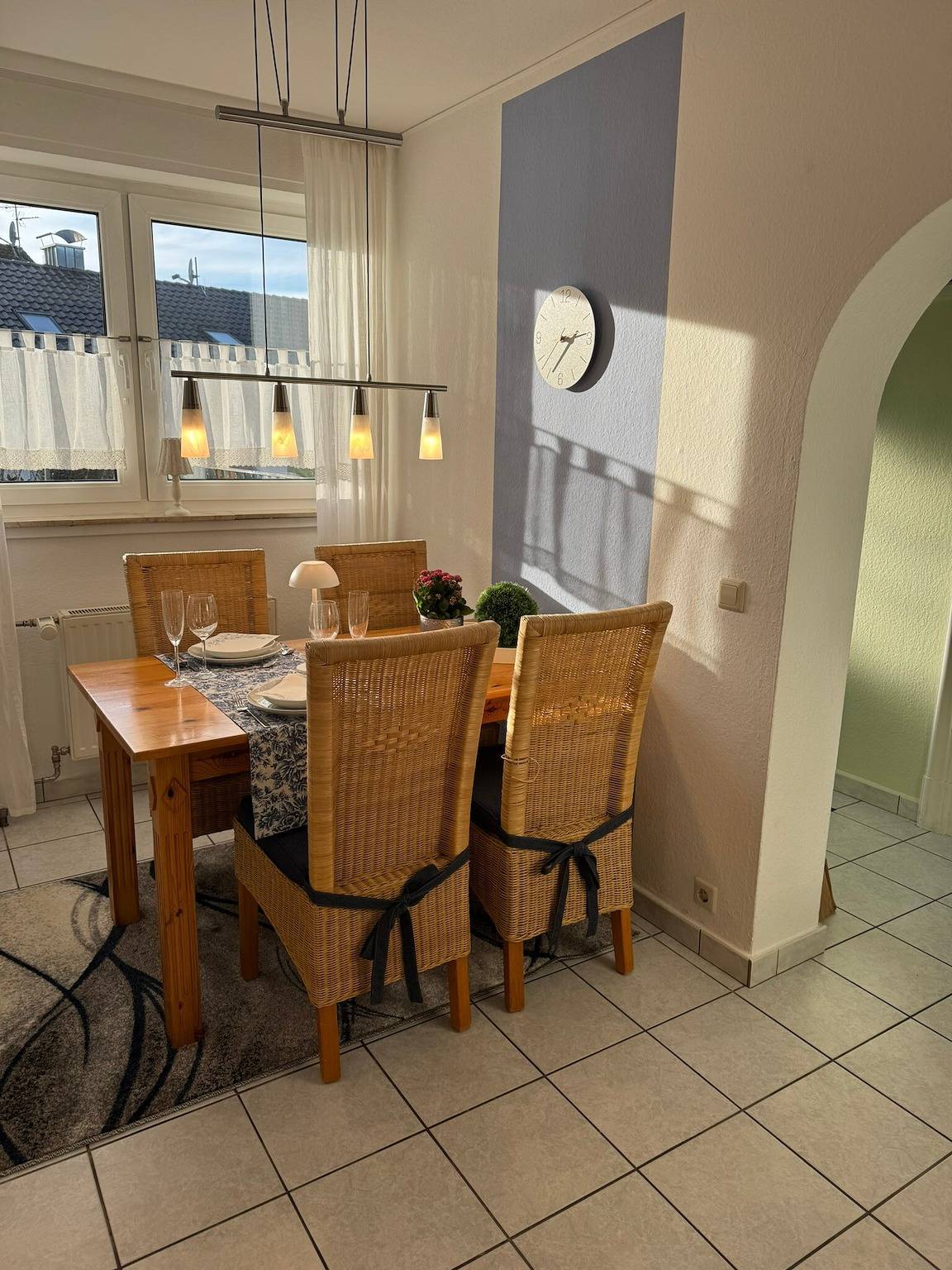 Ganze Wohnung, Baden-Chalet – Charmantes Apartment mit Blick über das Rheintal in Bühl, Mittlerer Schwarzwald