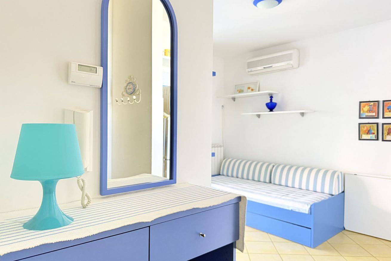 Ganze Wohnung, Ferienwohnung für 3 Personen mit Balkon/Terrasse in Porto Recanati, Adriaküste Marken