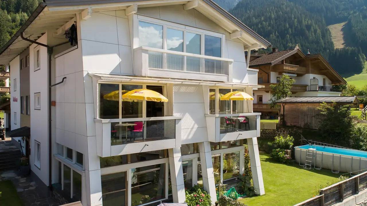 Appartement voor 8 Personen in Mayrhofen, Zillertaler Alpen