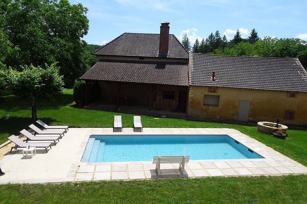 Domaine avec piscine à Milhac 4* in Milhac, Quercy