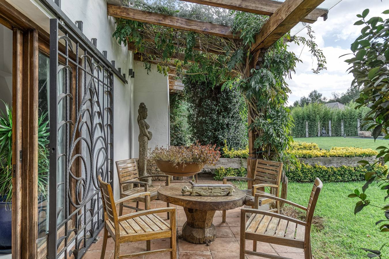 Holiday Home 'Casa Bali Costa Brava' with Mountain Views, Private Pool & Wi-Fi in Palafrugell, Costa Brava