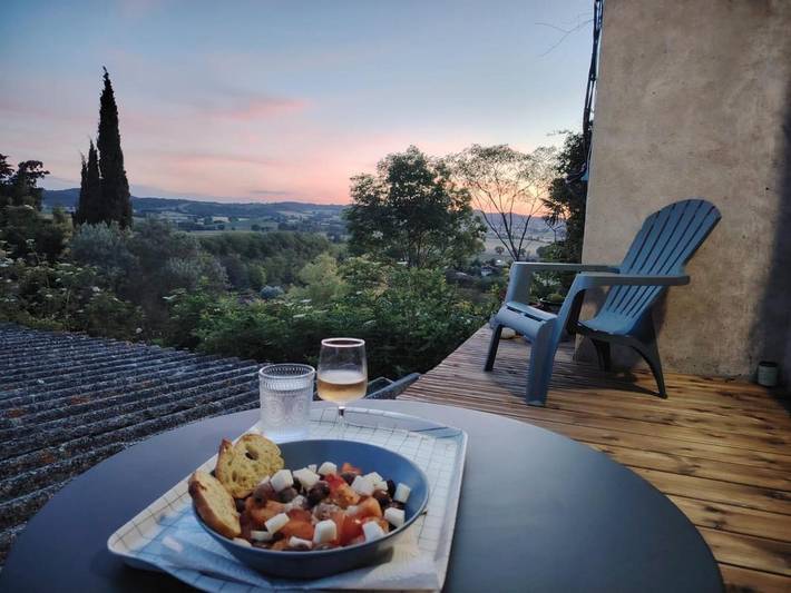 Location de vacances pour 2 personnes, avec jardin et vue à Bellegarde-du-Razès - 2