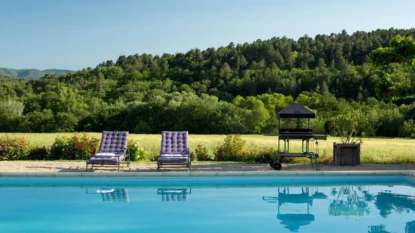 Location de vacances pour 12 personnes, avec Terrasse et Jardin ainsi que Piscine et Vue à Rustrel - 3