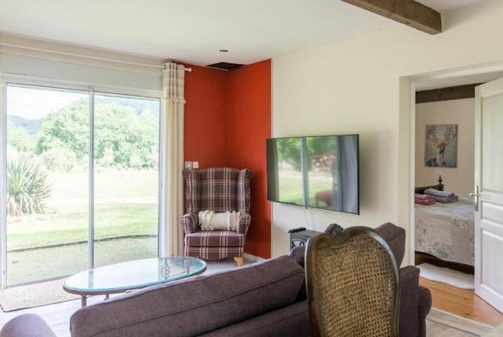 Maison de vacances pour 4 personnes, avec Terrasse et Jardin ainsi que Piscine et Vue