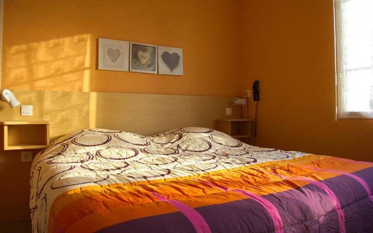 Hôtel pour 3 personnes, avec jardin et terrasse
