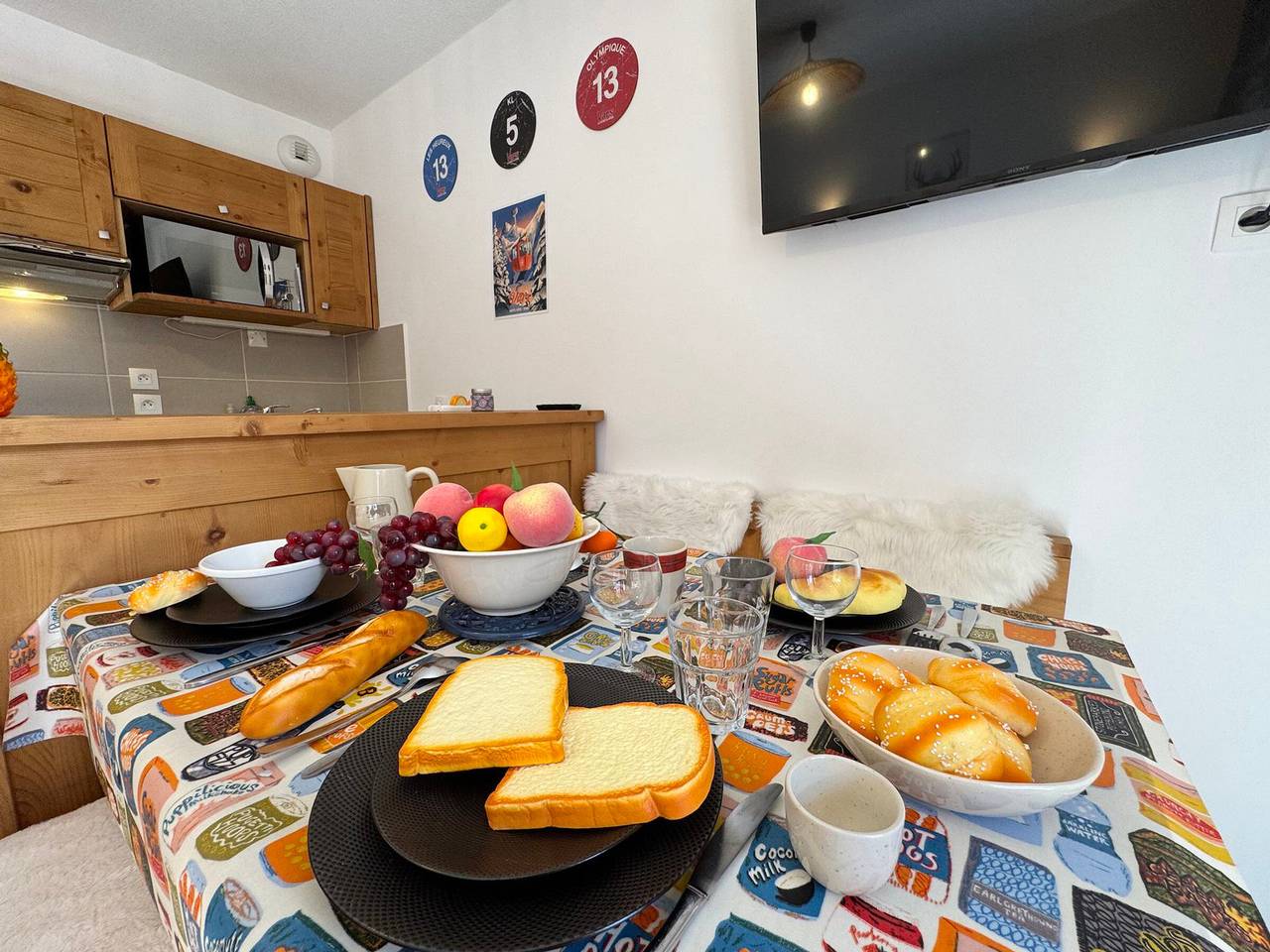 Geheel appartement, Apartment in Vars Les Claux with balcony, comfort for 4 people in Vars, Briançon en omgeving