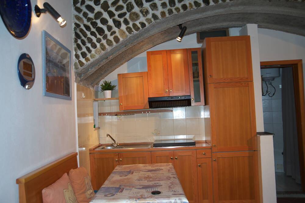Entire apartment, Residential flat in Vernazza, natural park of 5 Terre in Vernazza, Comune di Vernazza