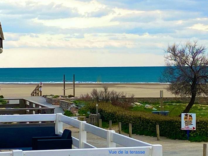Chalet für 10 Personen, mit Whirlpool und Terrasse sowie Garten und Ausblick in Gruissan Plage