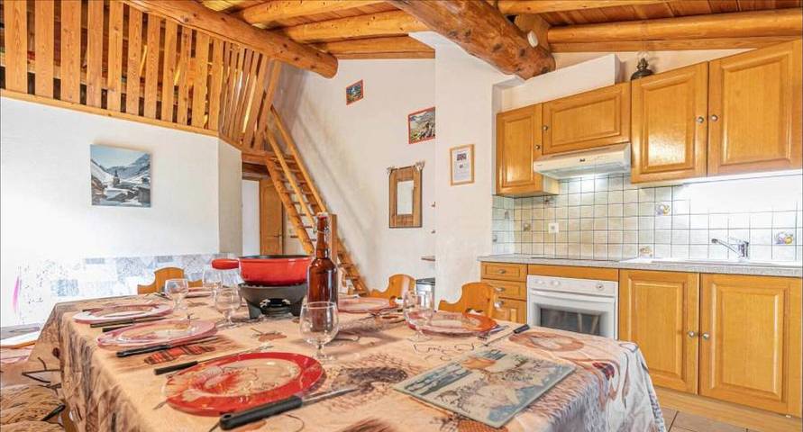 Chalet « Vernès Le Chamois » avec vue sur la montagne, jardin partagé et Wi-Fi in Bonneval-sur-Arc, Massif de la Vanoise