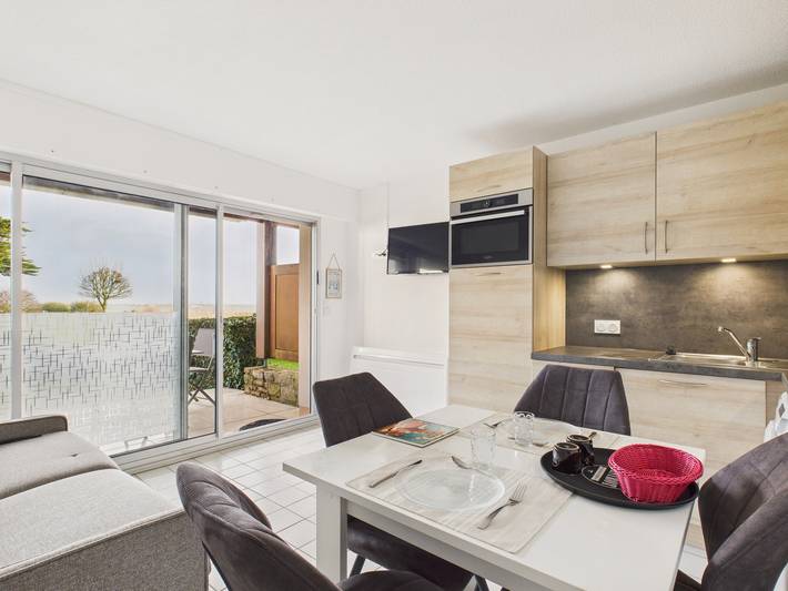 Gîte pour 4 personnes, avec jardin et terrasse dans Plage Kerfontaine