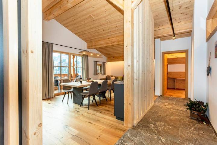 Ferienwohnung für 6 Personen, mit Balkon und Terrasse sowie Garten und Sauna in Unken - 2