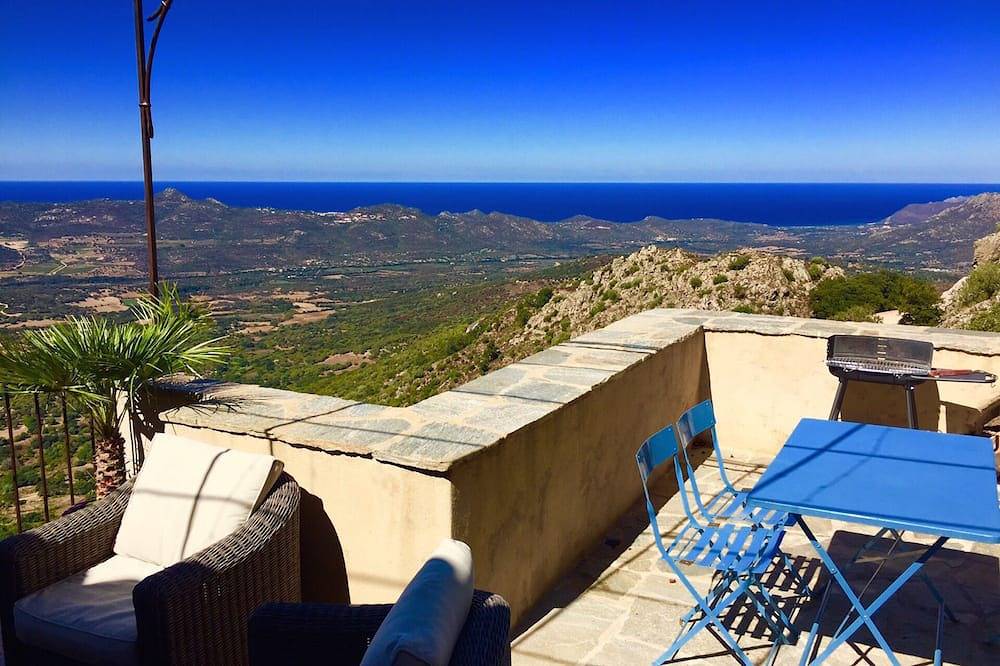Korsika Haus Exceptional Seeansicht in einem Dorf zwischen See und Berg in Speloncato, Calvi und Umgebung